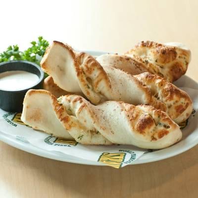 CHEESY GARLIC BREAD